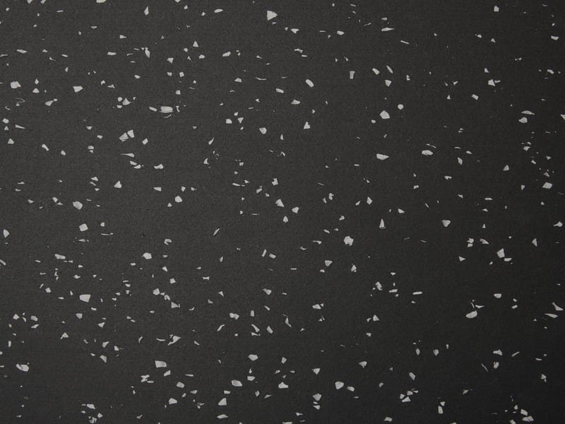 Comparison of compression zones in high density vs low density rubber mats